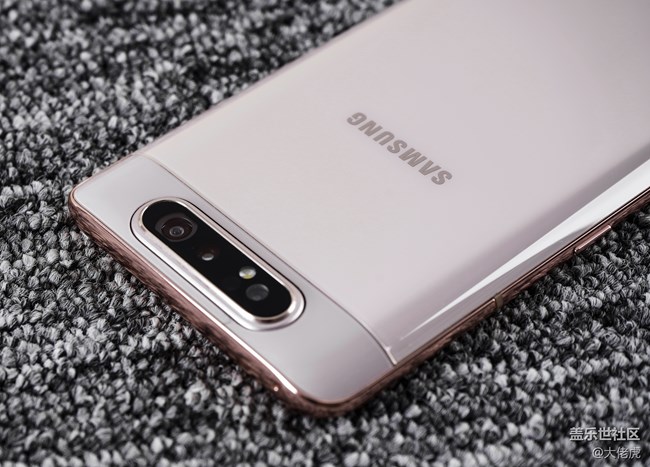 【Galaxy A80星粉體驗活動】 集黑科技于一機的大膽創(chuàng)新 【Galaxy A80星粉體驗活動】 集黑科技于一機的大膽創(chuàng)新