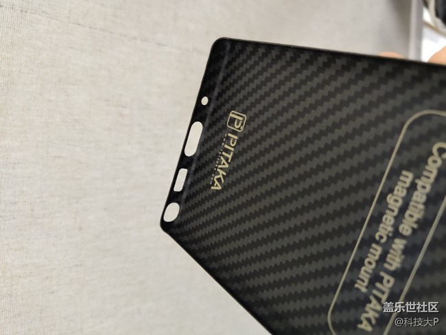 手機(jī)還沒(méi)到，殼子先到了，尷尬