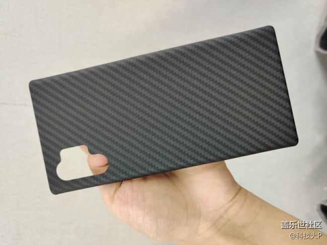 手機(jī)還沒(méi)到，殼子先到了，尷尬