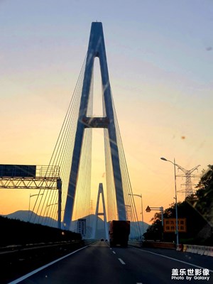 通往遠(yuǎn)方的路