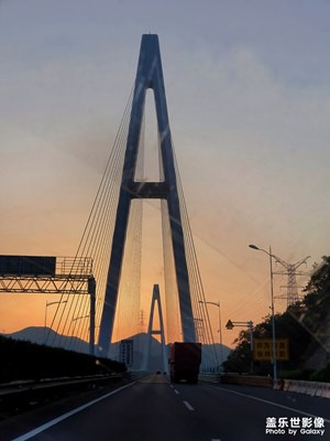 一人一車一黃昏