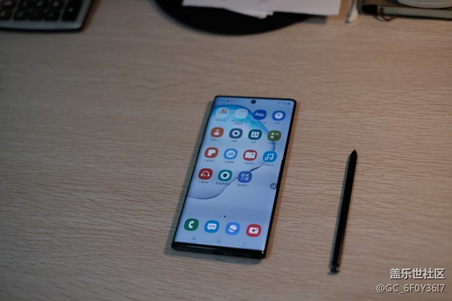 NOTE10麥昆黑-把玩