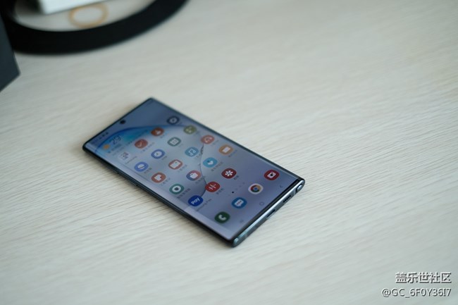 NOTE10麥昆黑-把玩