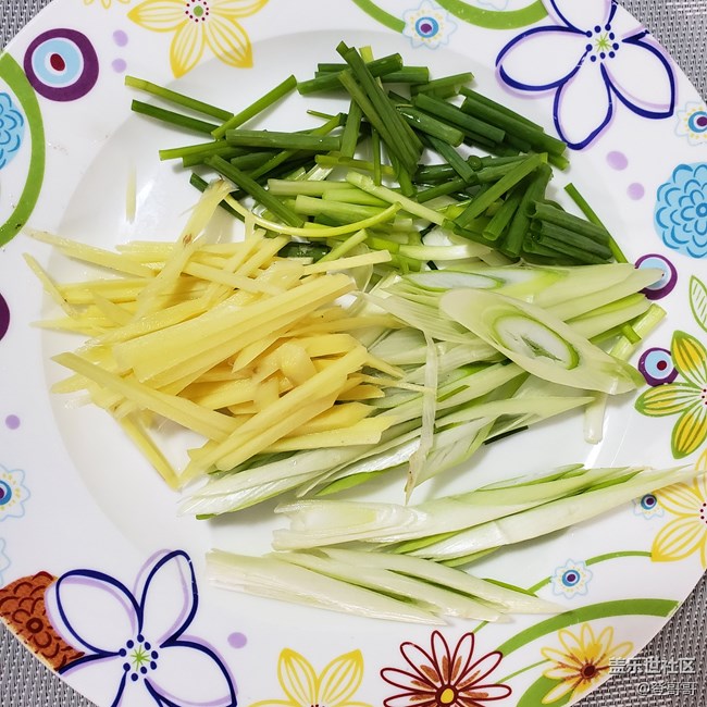 【登哥美食志】60塊錢教你玩轉(zhuǎn)姜蔥梭子蟹