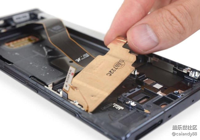 三星Note10+ 5G手機(jī)拆解
