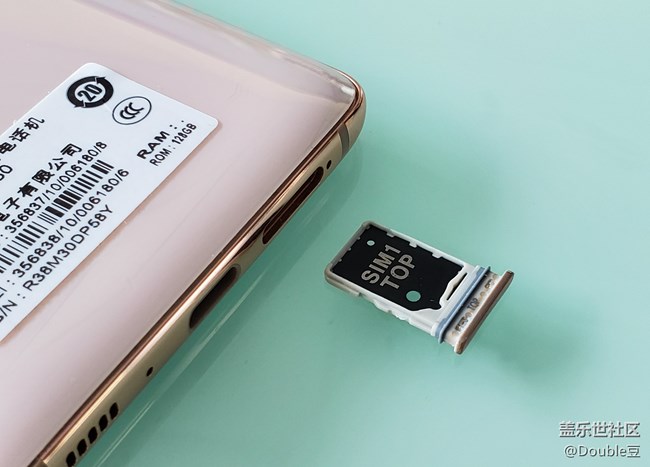 三星Galaxy A80：翻轉(zhuǎn)的藝術(shù)