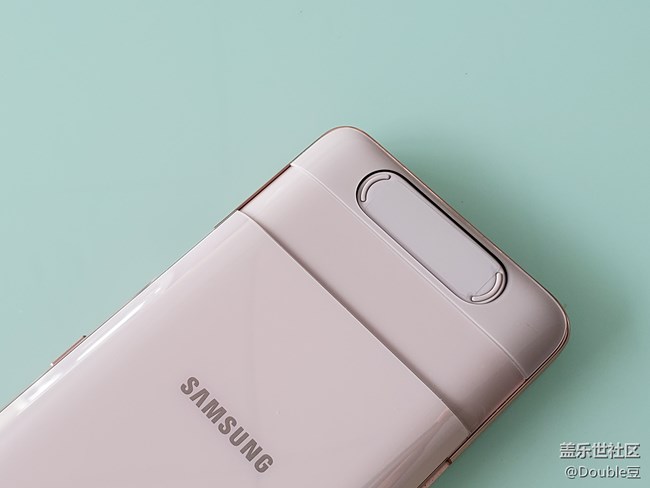 三星Galaxy A80：翻轉(zhuǎn)的藝術(shù)