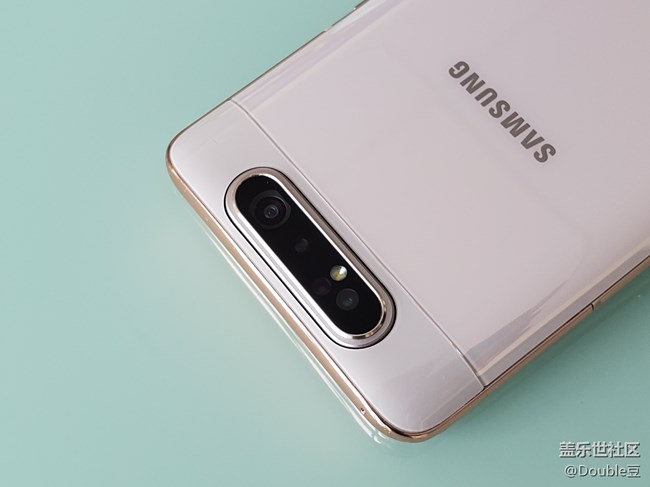 三星Galaxy A80：翻轉(zhuǎn)的藝術(shù)