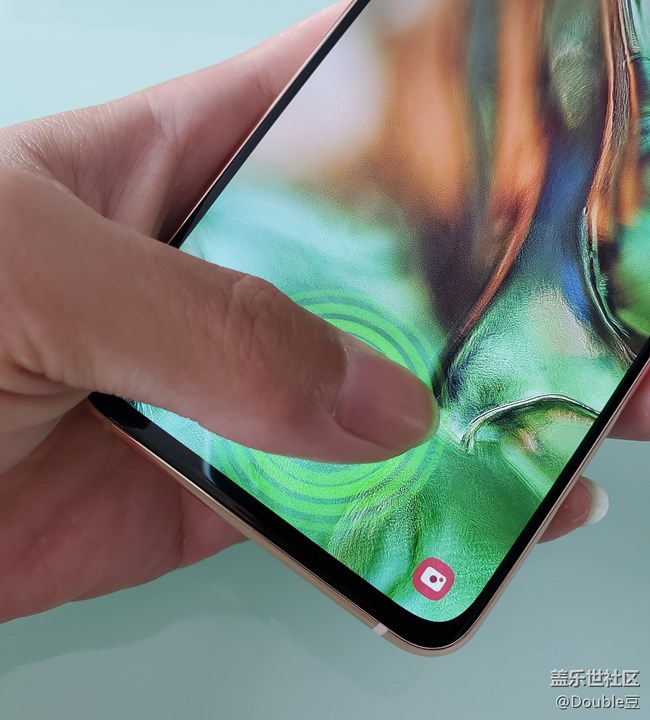 三星Galaxy A80：翻轉(zhuǎn)的藝術(shù)
