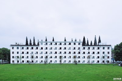 【淺秋時(shí)光】+校園初秋