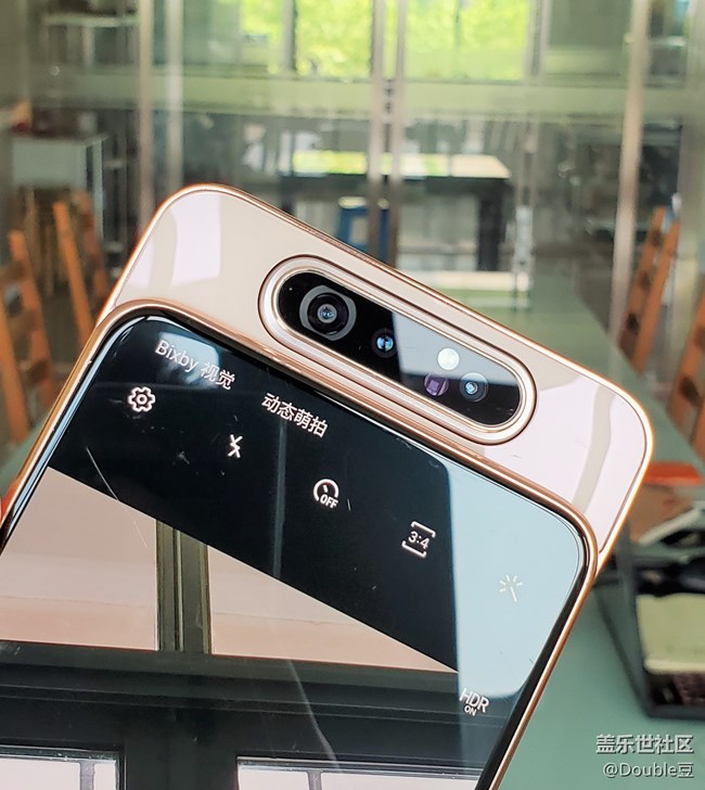 三星Galaxy A80：翻轉(zhuǎn)的藝術(shù)