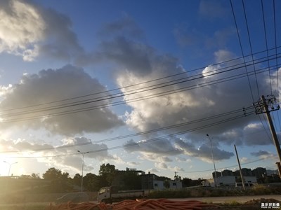 【天边的云】+火车拍云（绿皮＋动车）
