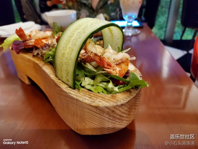 三里屯美食推薦-燈火深處