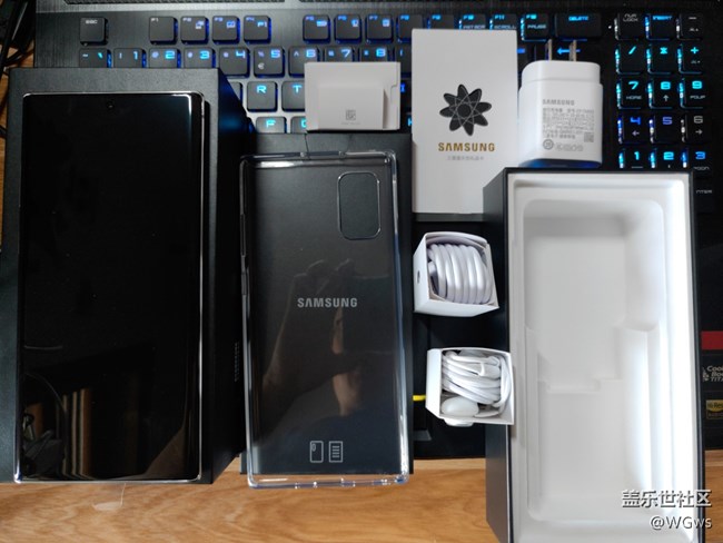 到手啦，雖然晚了幾天