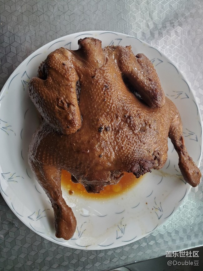 實(shí)驗(yàn)用的五香鹵水鹵制的西裝雞