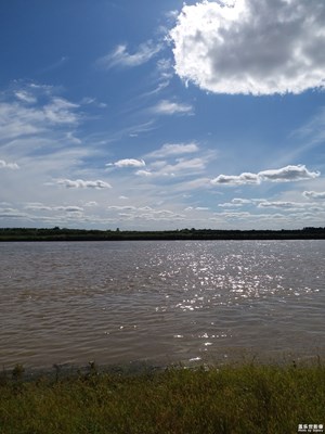 【光影的魅力】+陽光下的松花江