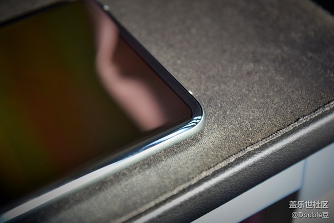 三星Galaxy S10+鑒析：閃耀之“星”