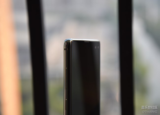 三星Galaxy S10+鑒析：閃耀之“星”