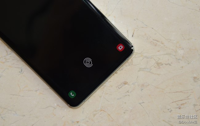 三星Galaxy S10+鑒析：閃耀之“星”