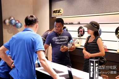 中華廣場(chǎng)中秋歡樂(lè)DIY燈會(huì)回顧 中華廣場(chǎng)中秋歡樂(lè)DIY燈會(huì)回顧