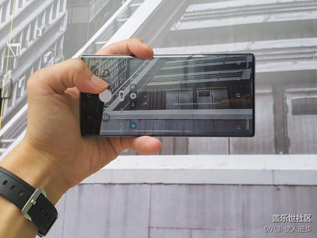 感覺到了嗎？Note10這代防誤觸更好了