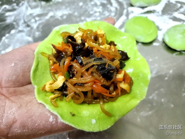 第一次嘗試不一樣的粉絲包，還蠻好吃的。