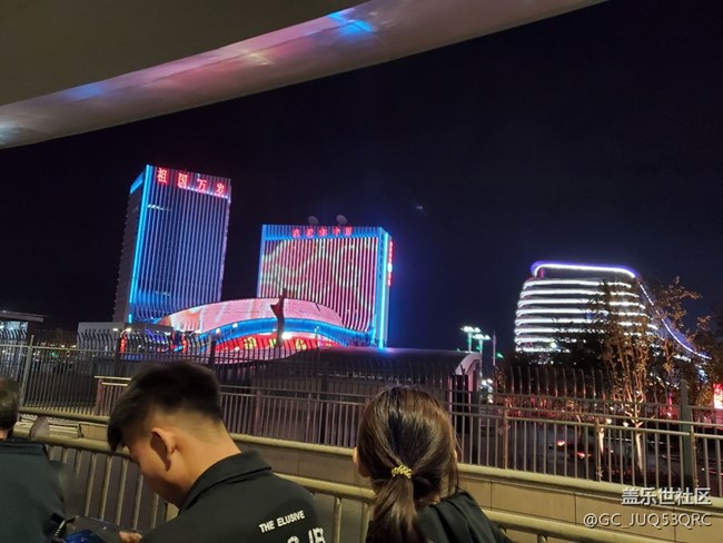 note10+  5g版9.12號(hào)購(gòu)買逆光拍攝夜景出現(xiàn)不同“鬼影“