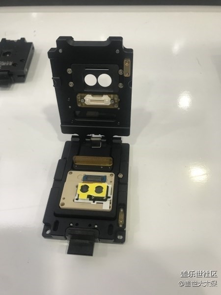 三星Galaxy S11相機(jī)模組測(cè)試插槽曝光：1億像素+5倍光變