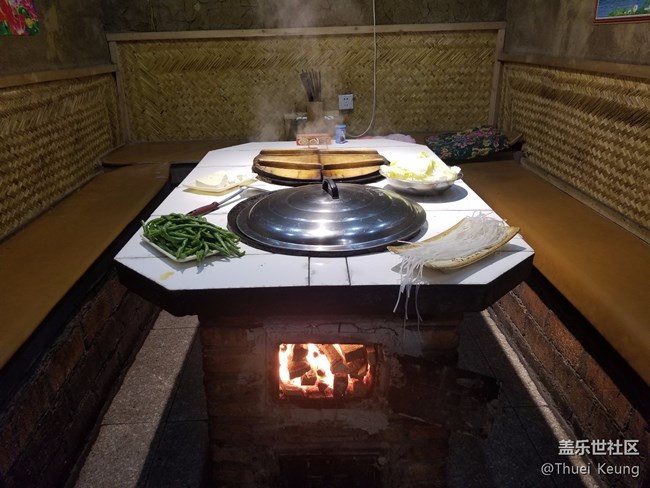 【國慶美食奇遇】+ 東北農(nóng)家鐵鍋燉