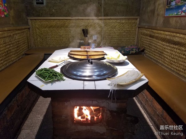 【國慶美食奇遇】+ 東北農(nóng)家鐵鍋燉