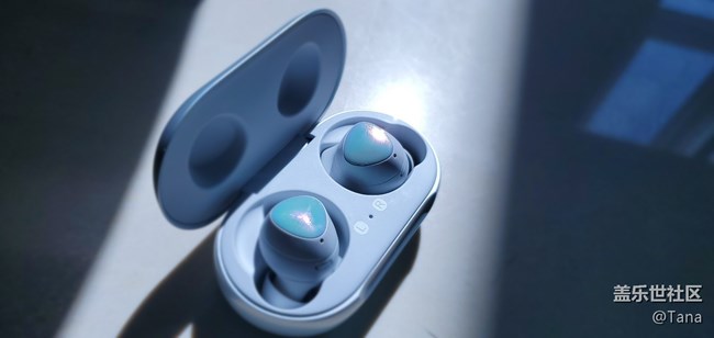 Galaxy Buds 莫彩銀鑒賞