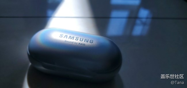 Galaxy Buds 莫彩銀鑒賞