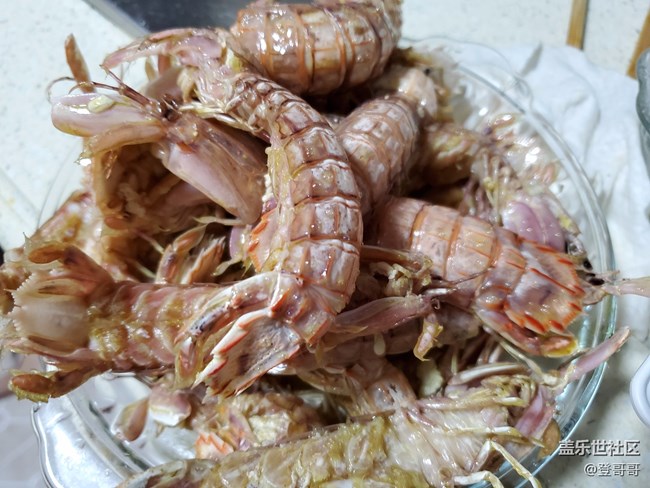 【登哥美食】叫上好友聚一聚,吃海鲜很美妙 【登哥美食】叫上好友聚一聚,吃海鲜很美妙