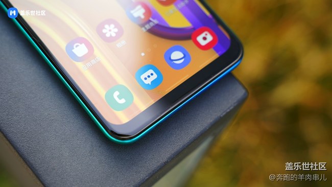 玩轉(zhuǎn)性價比 三星Galaxy M30s體驗(yàn) 玩轉(zhuǎn)性價比 三星Galaxy M30s體驗(yàn)