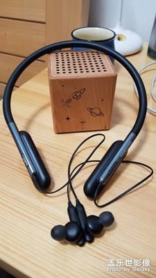 【2019我的社區(qū)禮品】藍(lán)牙耳機(jī)