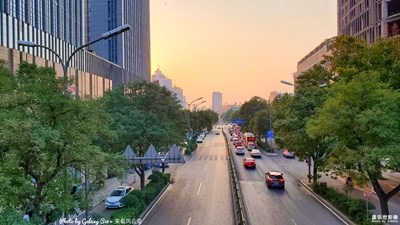 GalaxyS10+ 十月的城