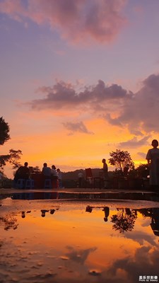 福州鼓嶺，夕陽西下