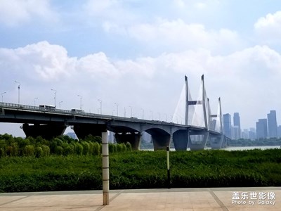 武漢長(zhǎng)江大橋