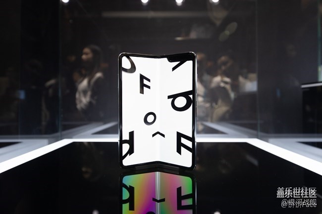 已開獎(jiǎng)十一月第一期Fold版塊活動(dòng)-說出你對(duì)折疊屏設(shè)備的觀點(diǎn)