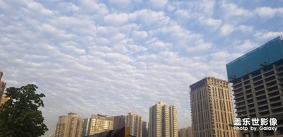 我愛長安城，云卷云舒！