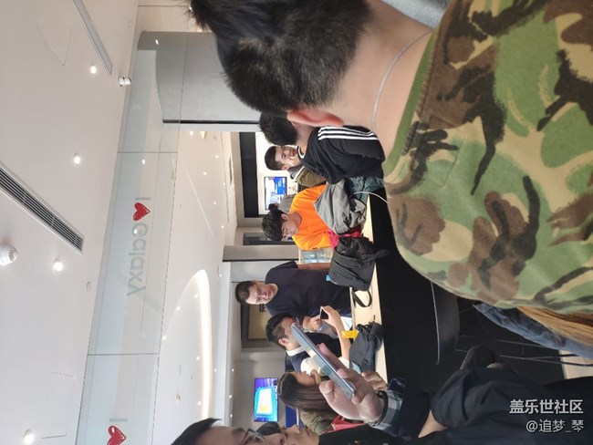 三星蓋樂世fold 和A90南京東路旗艦店體驗(yàn)活動(dòng)