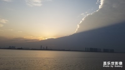 s8給你帶來秋日余暉