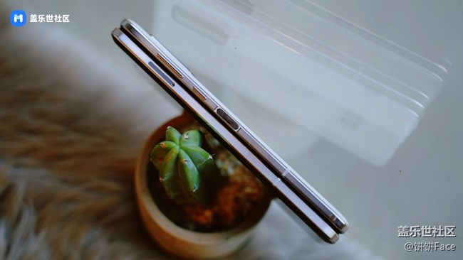 摩登奢華 心系天下 三星W20 5G美圖賞 摩登奢華 心系天下 三星W20 5G美圖賞