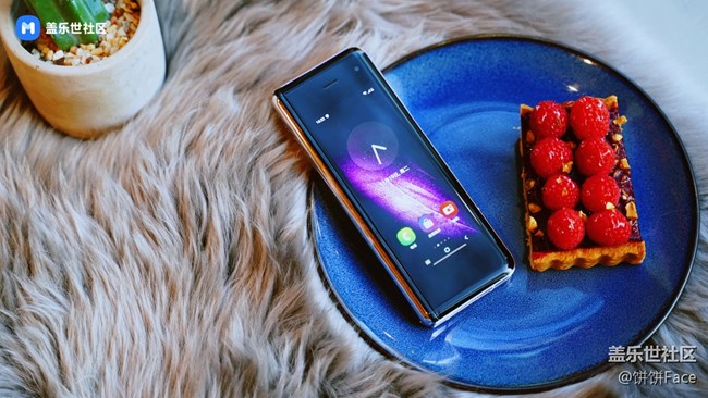 摩登奢華 心系天下 三星W20 5G美圖賞 摩登奢華 心系天下 三星W20 5G美圖賞