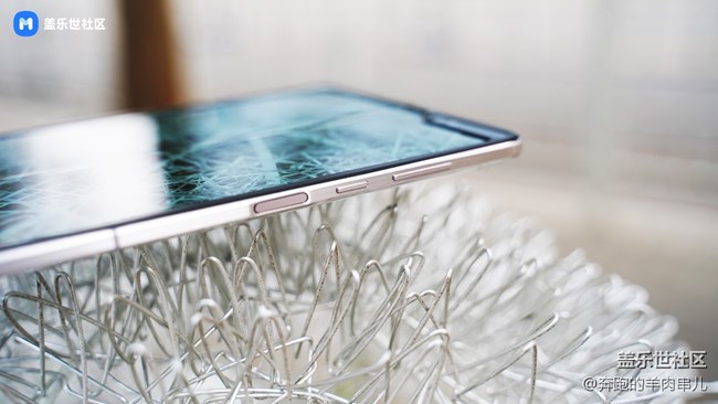 或許是你今年最期待的折疊屏手機三星W20 5G體驗 或許是你今年最期待的折疊屏手機三星W20 5G體驗