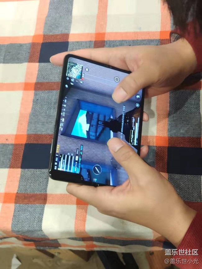 體驗三星Galaxy Fold&DIY冰島抱枕