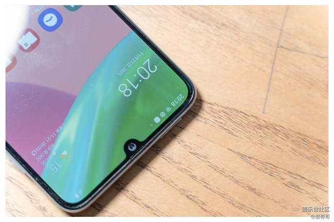 唯美中端佼佼者之初識Galaxy A70s