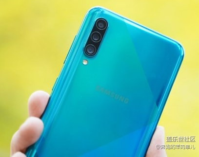 說(shuō)說(shuō)你喜歡的三星手機(jī)背部設(shè)計(jì)？