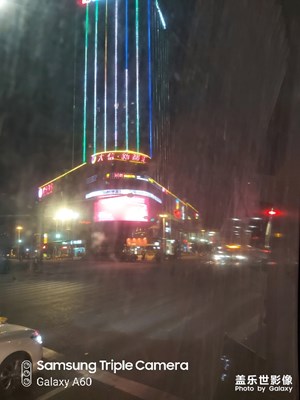 夜間拍照