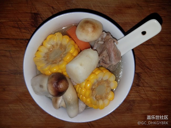 【暖胃好食】+山药胡萝卜松茸大骨汤